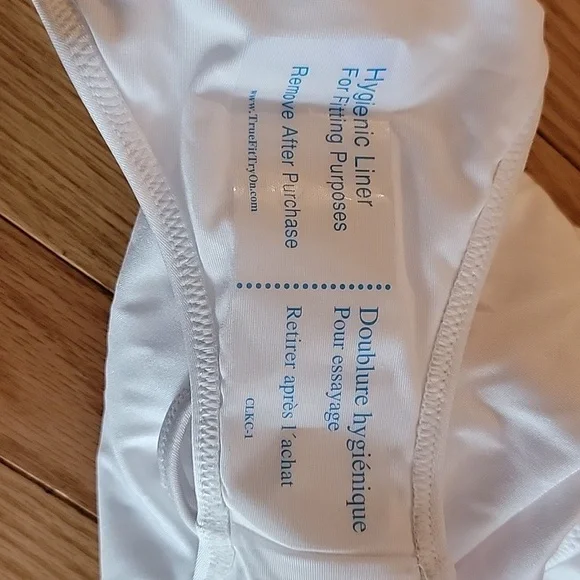 VICTORIA'S SECRET SHINE STRAP VARDIA ONE PIECE SWIMSUIT size XS/XP - Picture 5 of 5